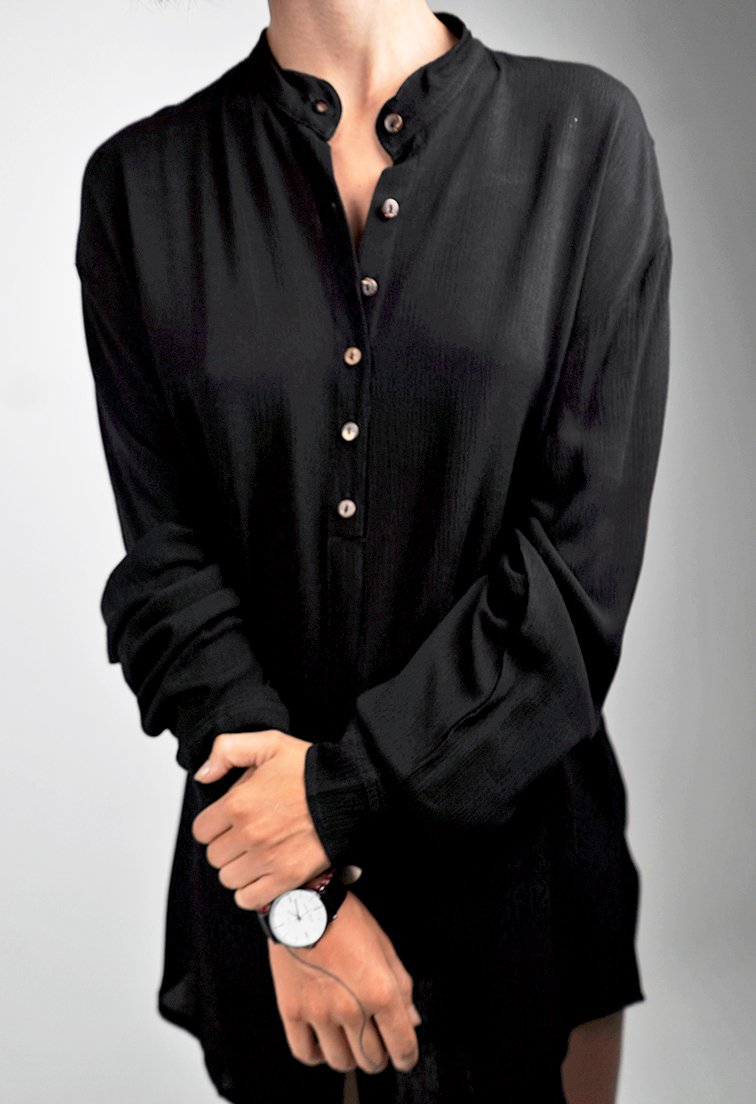 Iris Black Long Sleeves Top