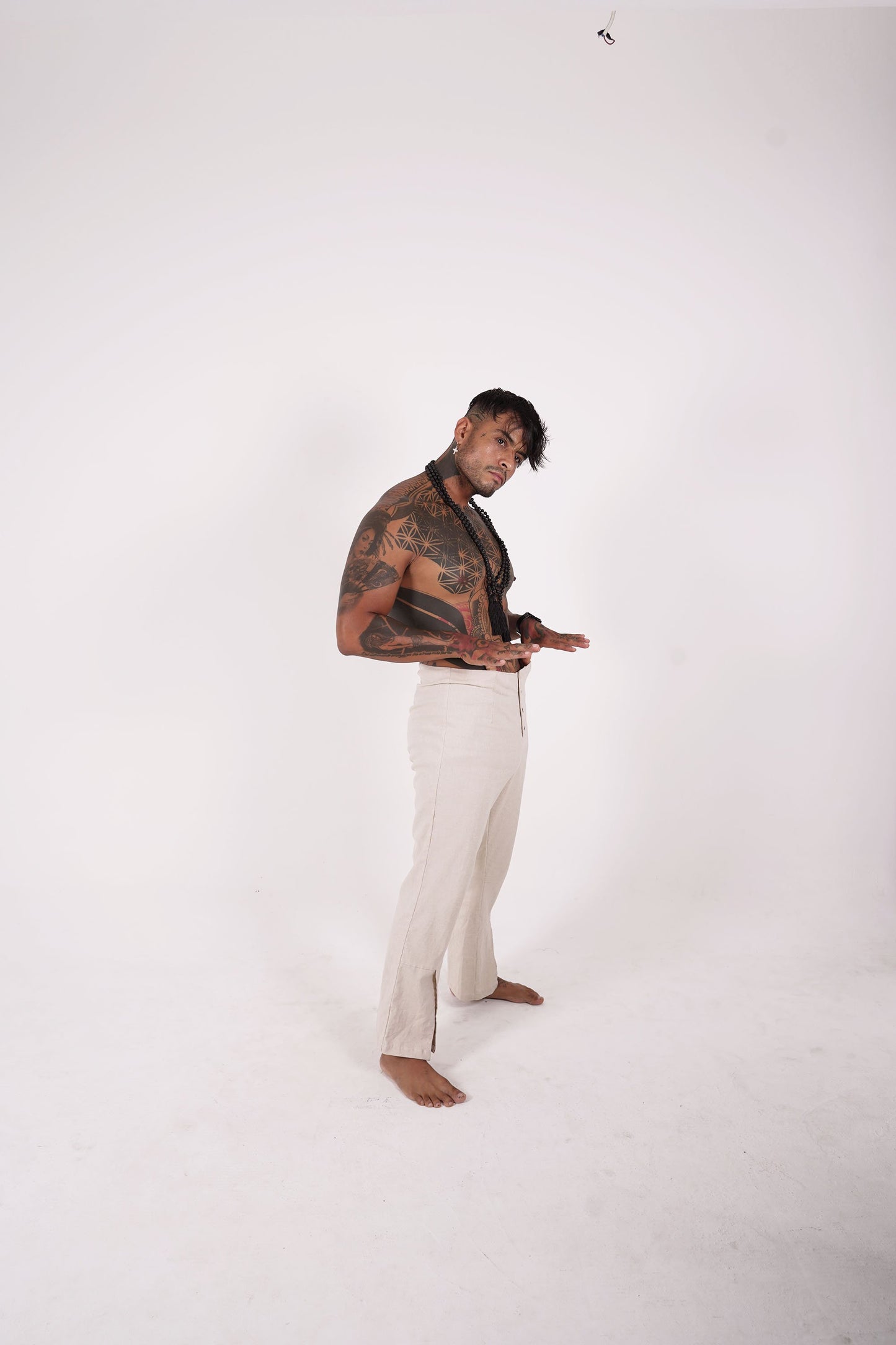 Solomon Classy White Buttoned Pants - DANIEL PHILIP