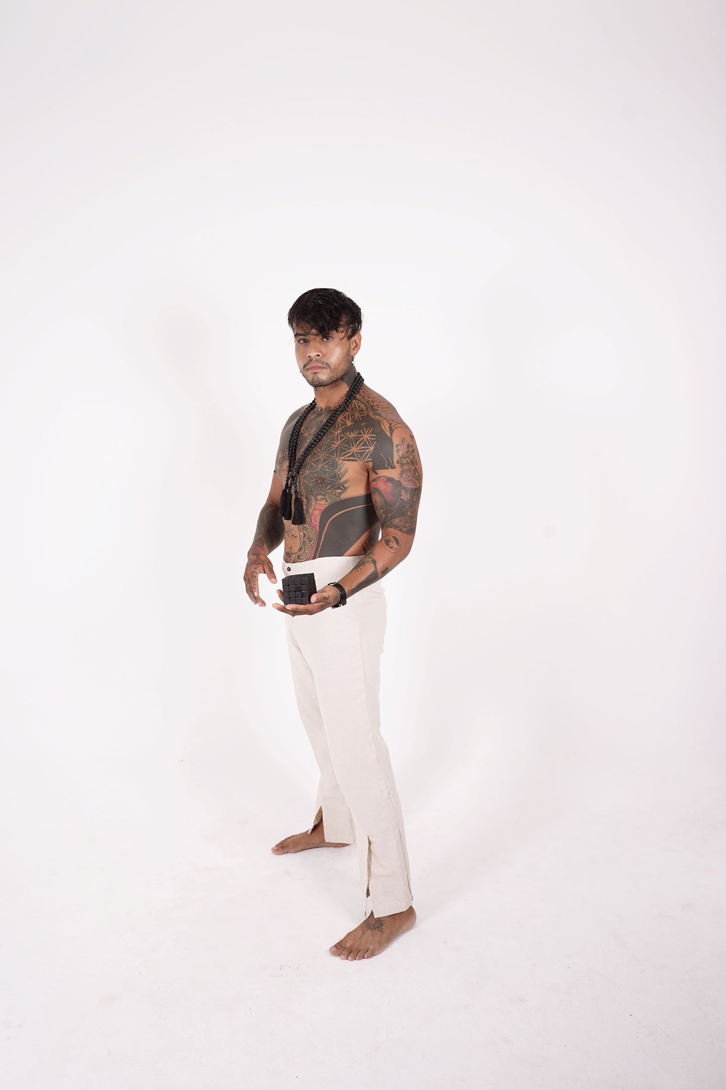 Solomon Classy White Buttoned Pants - DANIEL PHILIP
