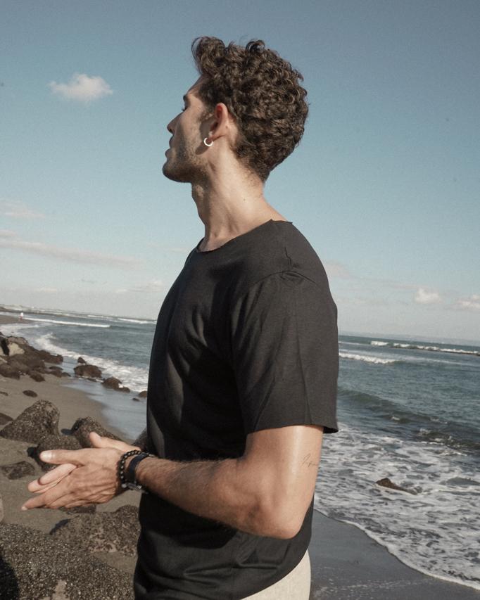 Valiente Black Short Sleeve - DANIEL PHILIP