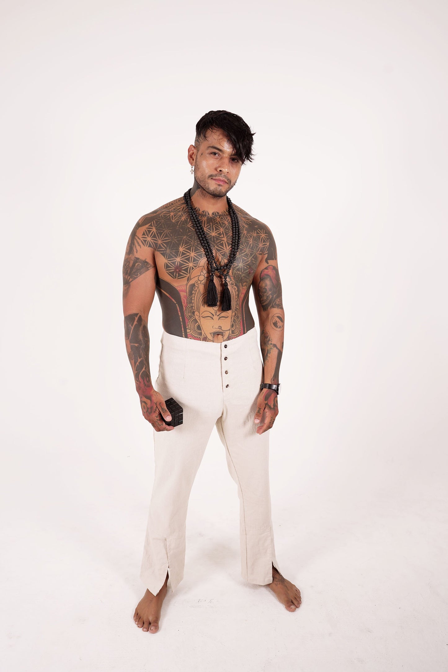 Solomon Classy White Buttoned Pants - DANIEL PHILIP